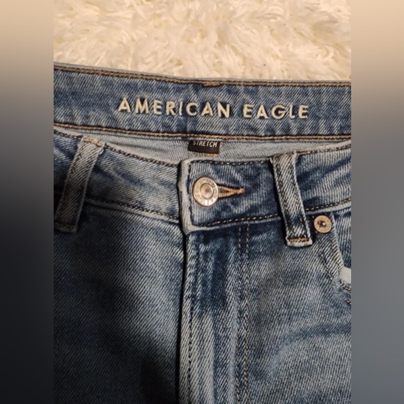 AMERICAN EAGLE OUTFITTERS HI-RISE DISTRESSED TAPERED LEG MOM JEAN SZ.6 X25 EUC - Picture 6 of 9